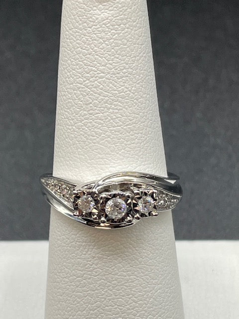 Diamond Ring 10k White Gold