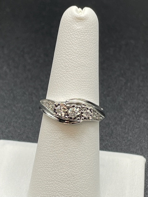 Diamond Ring 10k White Gold